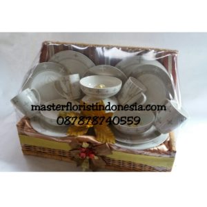 Jual Parcel Lebaran Dinner Set Di Cilebut 087878740559 Kode : DB-11