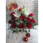 Bunga vase valentine Mawar Mix Lily