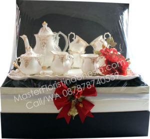 Jual Parcel Lebaran Tea Set Kramik di jakarta barat 087878740559 Kode : DB 18