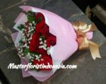 Bouquet Mawar Merah Simple